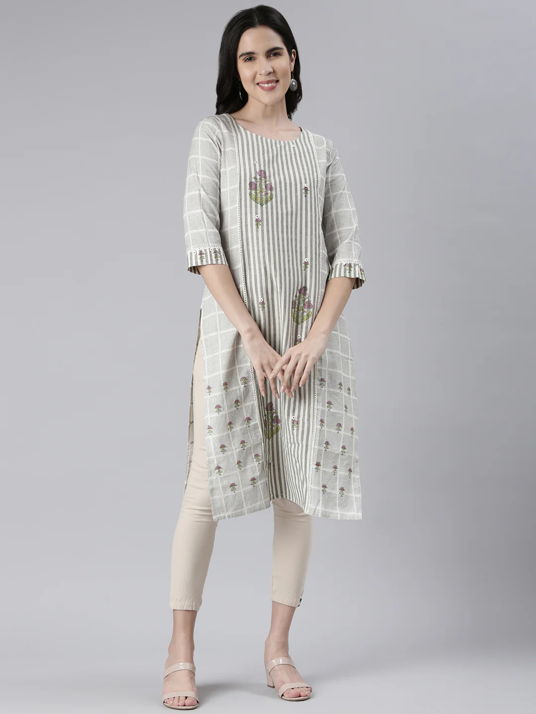 Neerus Off White Straight Printed Cotton Kurta