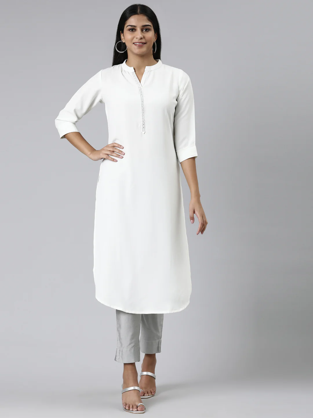 Neerus Off White Straight Solid Viscose Rayon Kurta