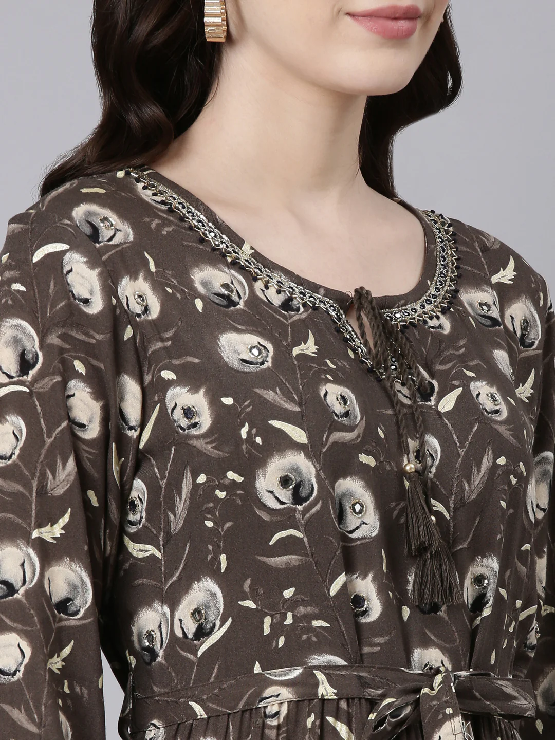 Neerus Olive Flared Casual Printed Fit And Flare Dresses - Image 4