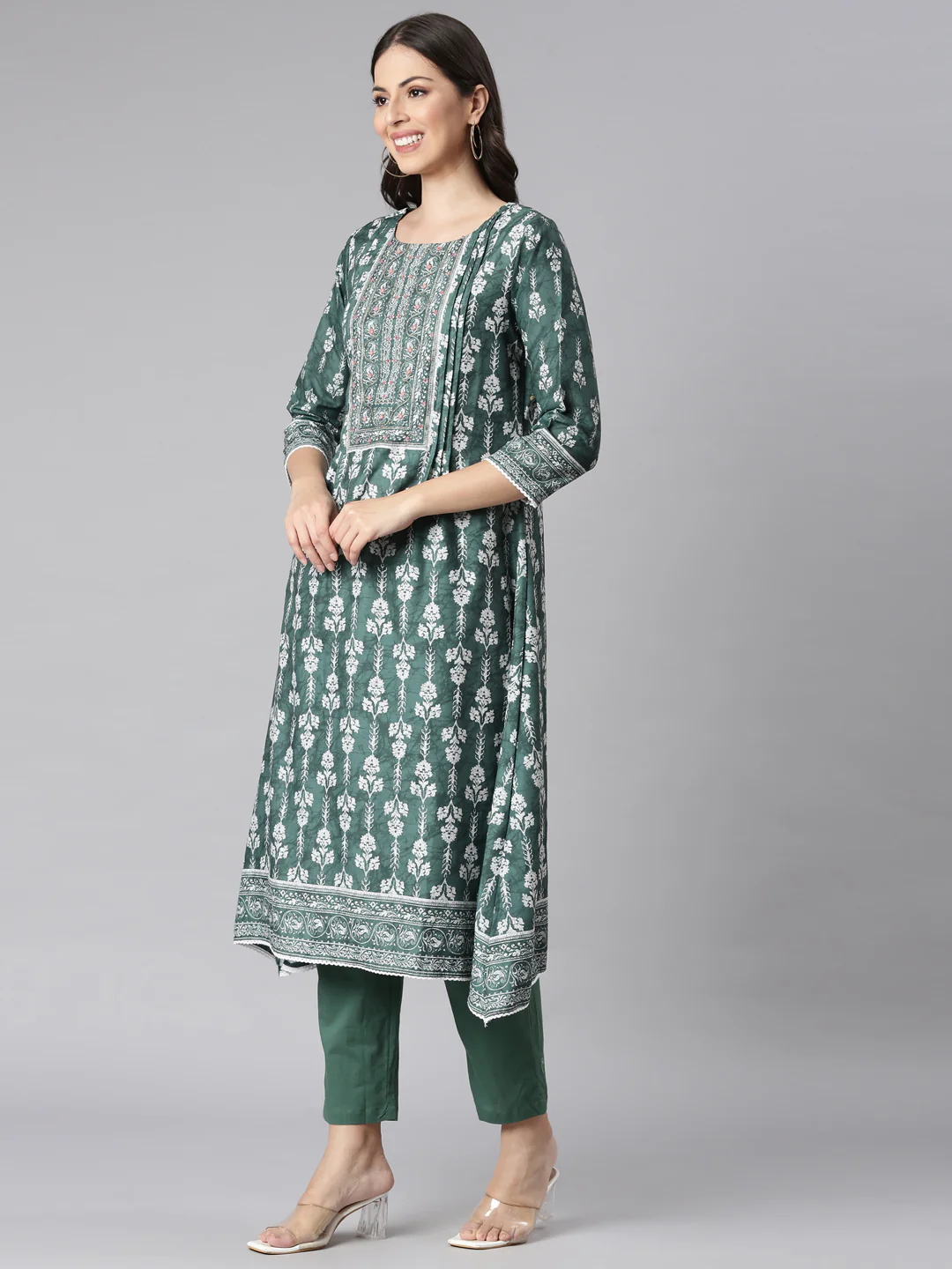 Neerus Olive Printed Kurta and Trousers With Dupatta - Image 2