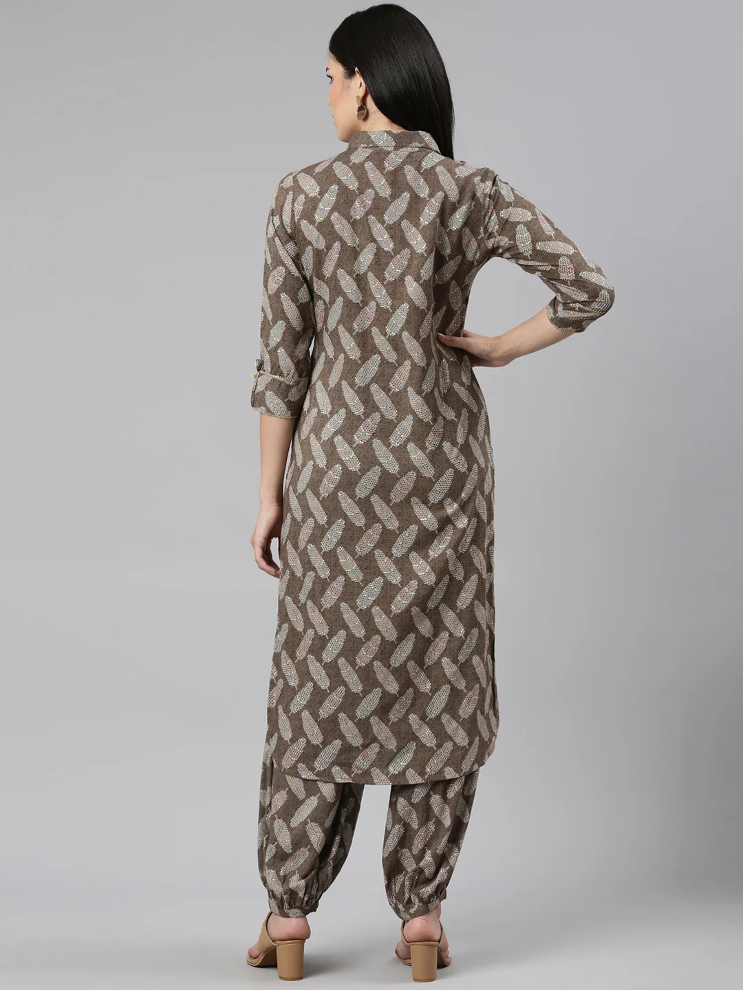Neerus Olive Regular Straight Printed Kurta And Salwar - Image 3