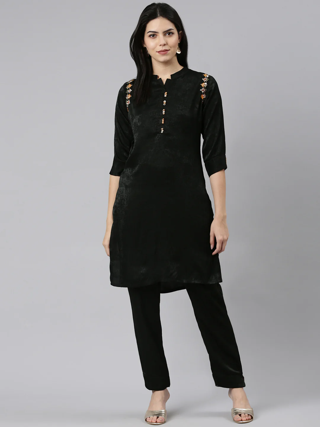 Neerus Olive Regular Straight Solid Kurta And Trousers - Image 5
