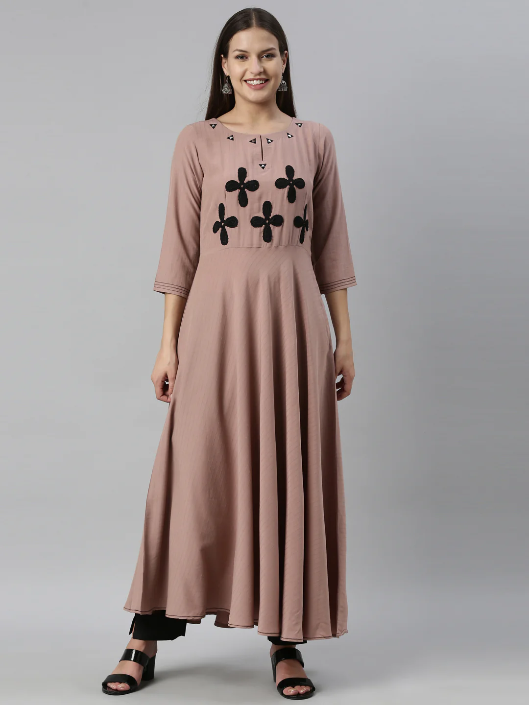 Neerus Onion Color Muslin Fabric Kurta - Image 9