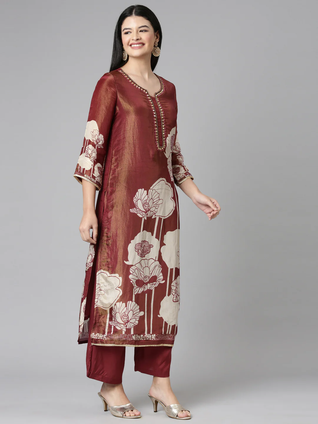 Neerus Orange Casual Floral Straight Kurta and Trousers With Dupatta - Image 3