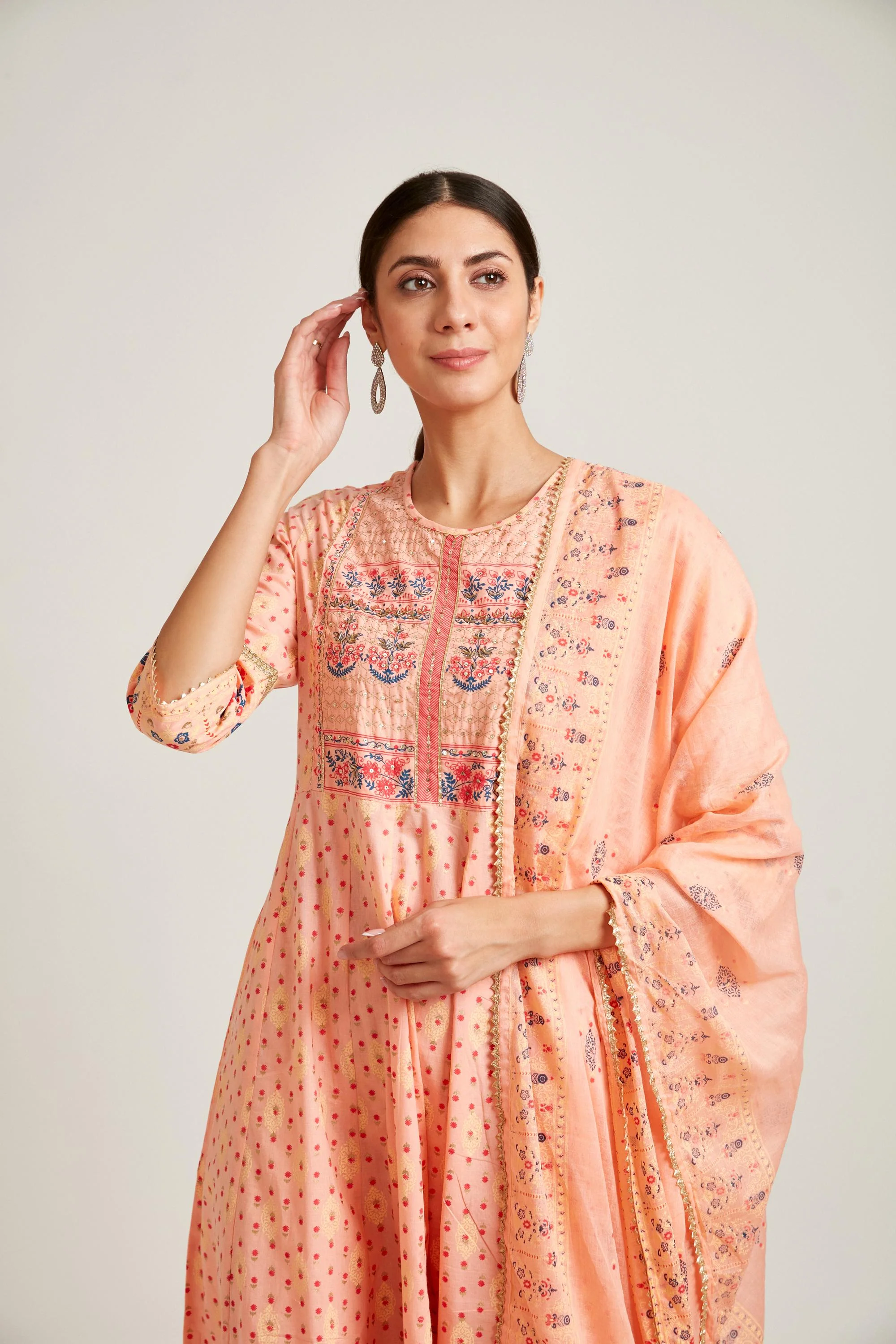 Neerus Peach Color Cotton Fabric Kurta Set - Image 2