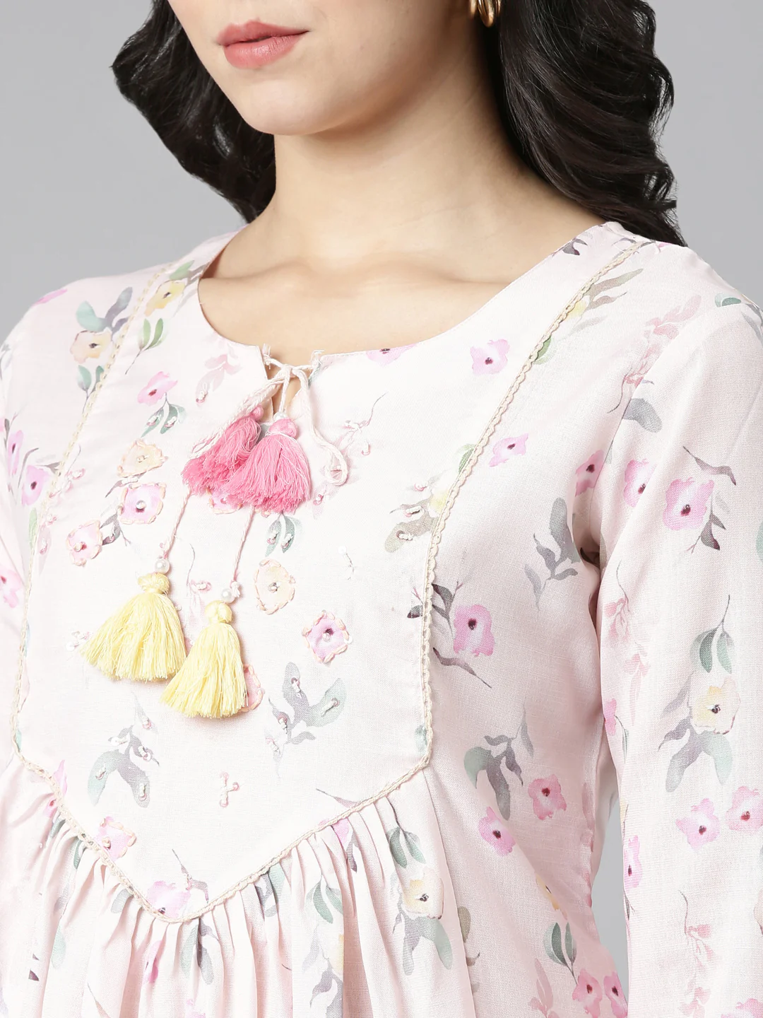 Neerus Peach Pleated Straight Printed Kurta And Trousers With Dupatta - Image 4