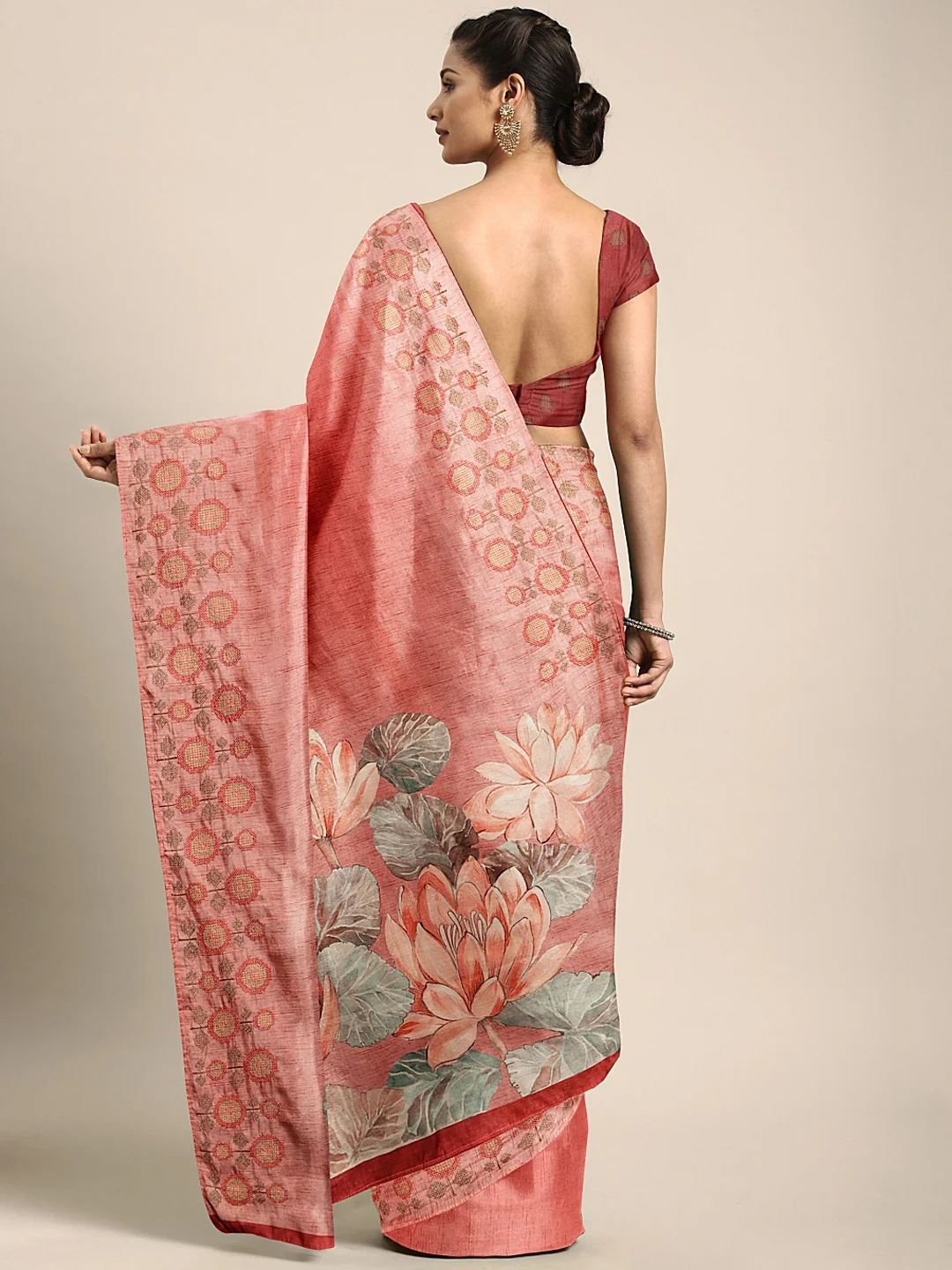 Neerus Peach Printed Saree With Blouse - Image 2