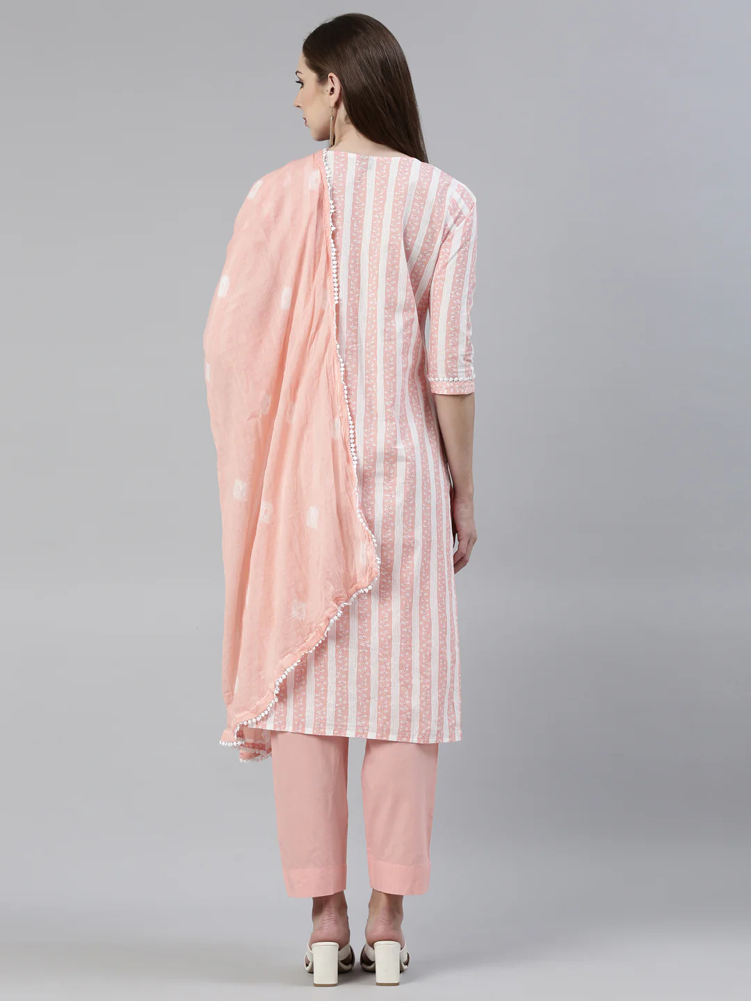 Neerus Peach Regular Knee Length Solid Kurta Solid Trousers With Dupatta - Image 3