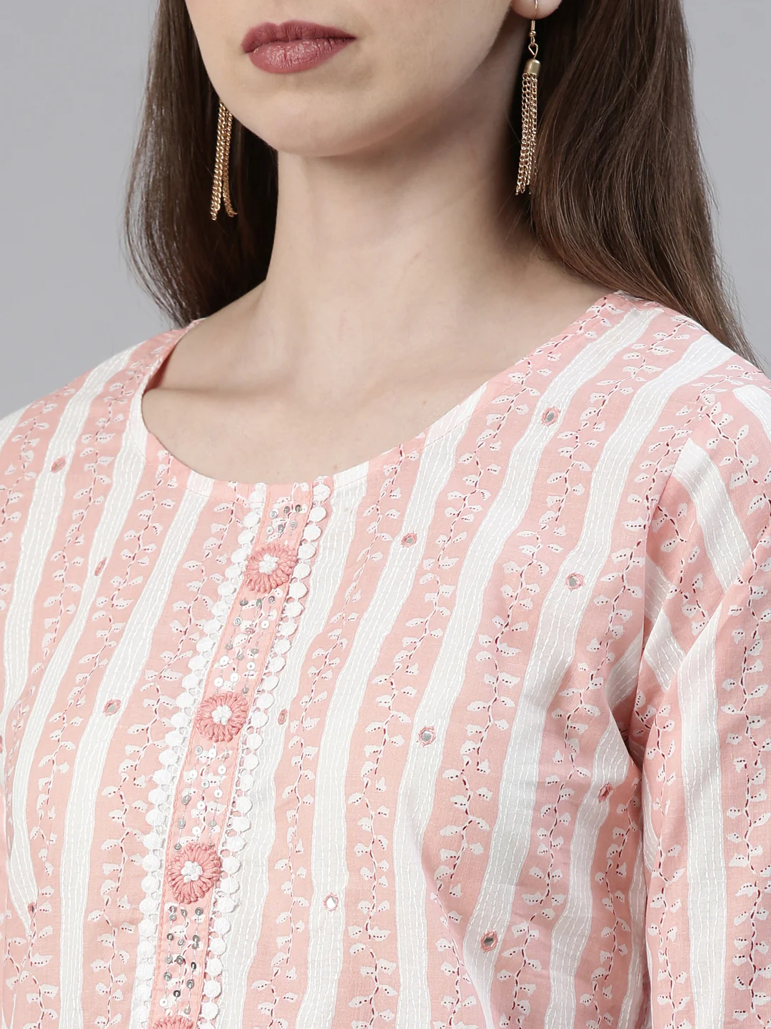 Neerus Peach Regular Knee Length Solid Kurta Solid Trousers With Dupatta - Image 4