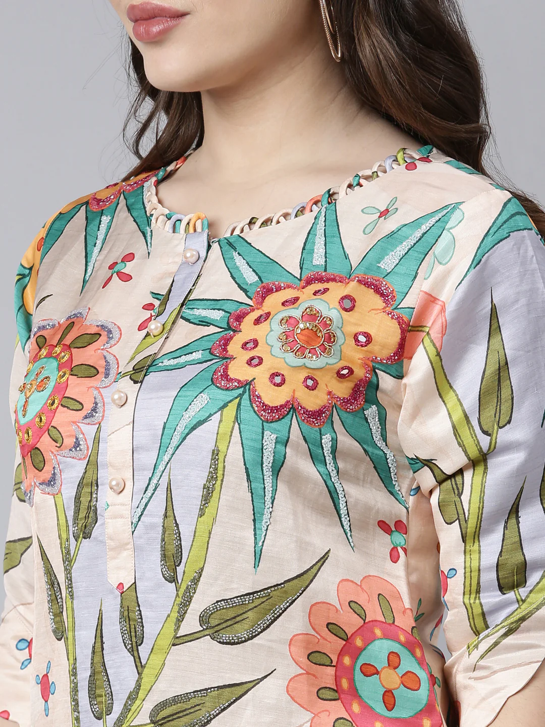 Neerus Peach Regular Straight Floral Kurta - Image 4