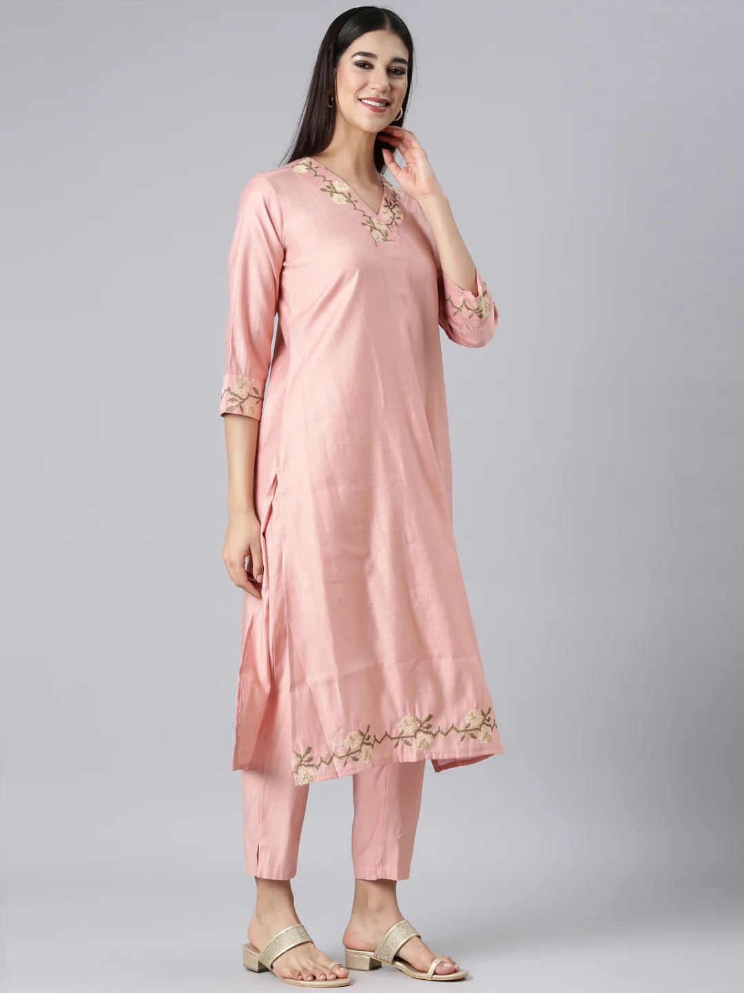 Neerus Peach Solid Straight Kurta and Trousers With Dupatta - Image 2