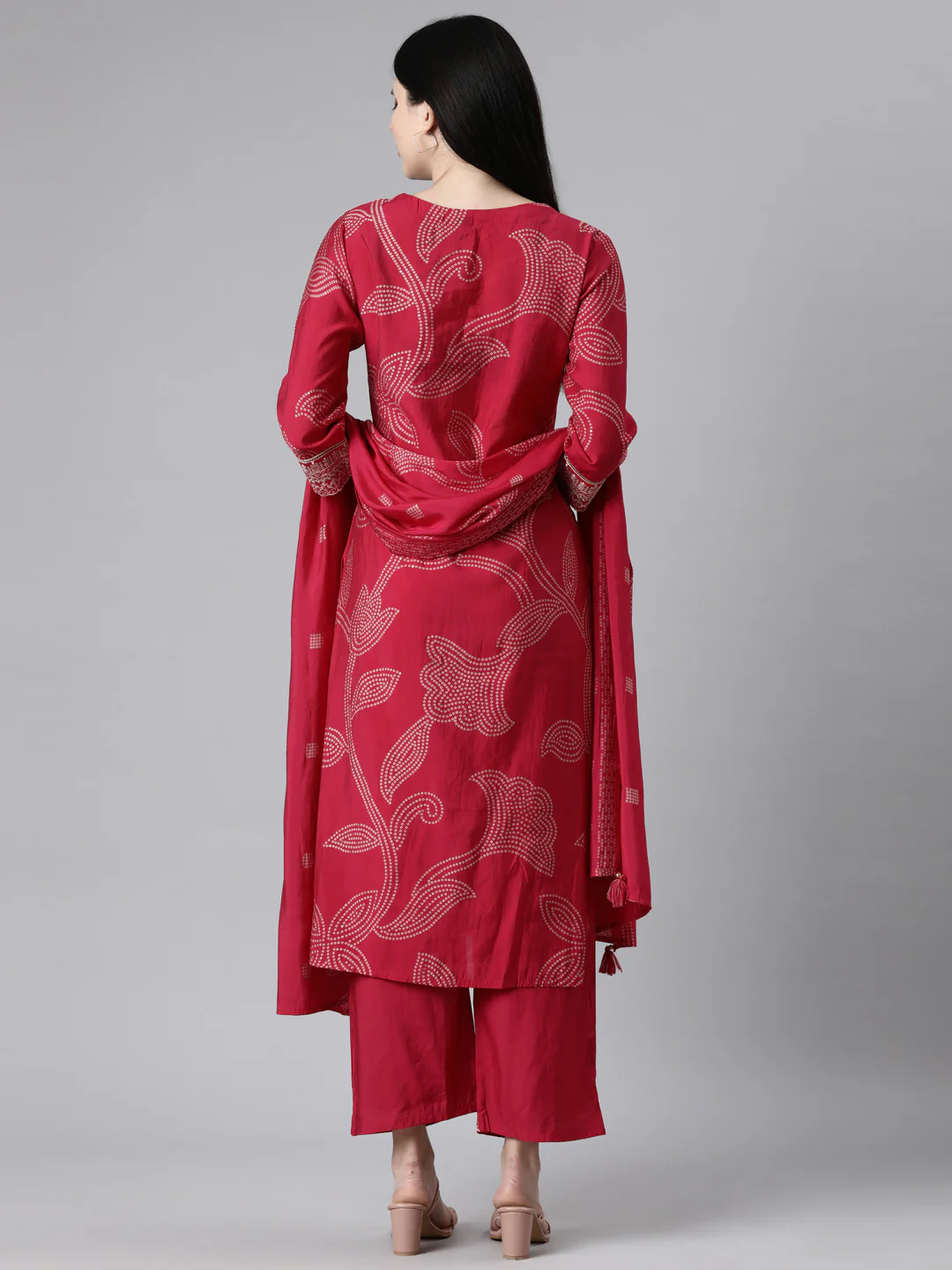 Neerus Pink Casual Bandhani Straight Kurta and Trousers With Dupatta - Image 4