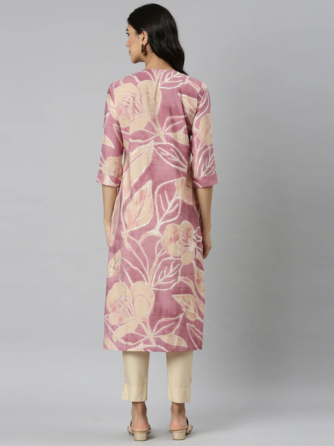 Neerus Pink Casual Floral Straight Kurta - Image 4