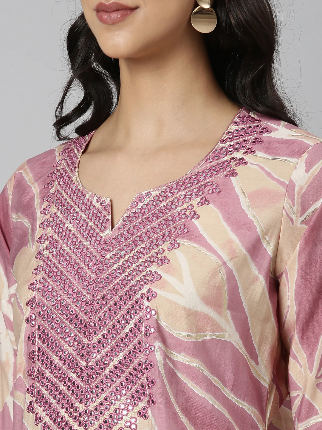 Neerus Pink Casual Floral Straight Kurta - Image 5