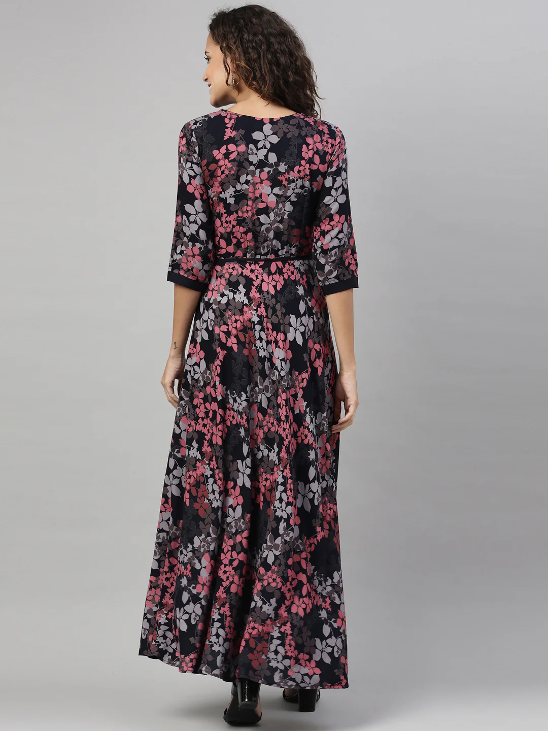 Neerus Pink Color Rayon Fabric Kurta - Image 2