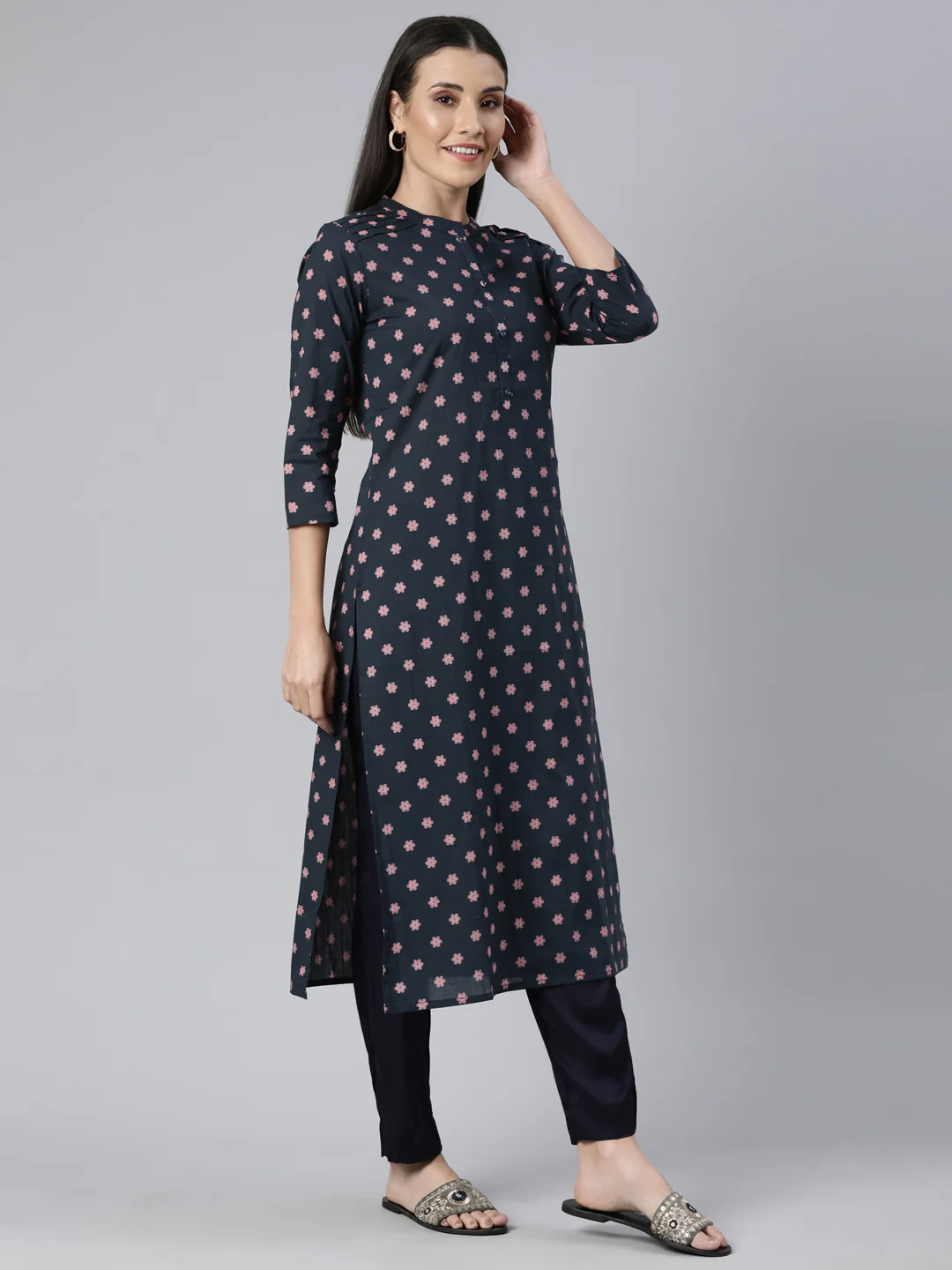 Neerus Pink Panelled Straight Floral Kurta - Image 2