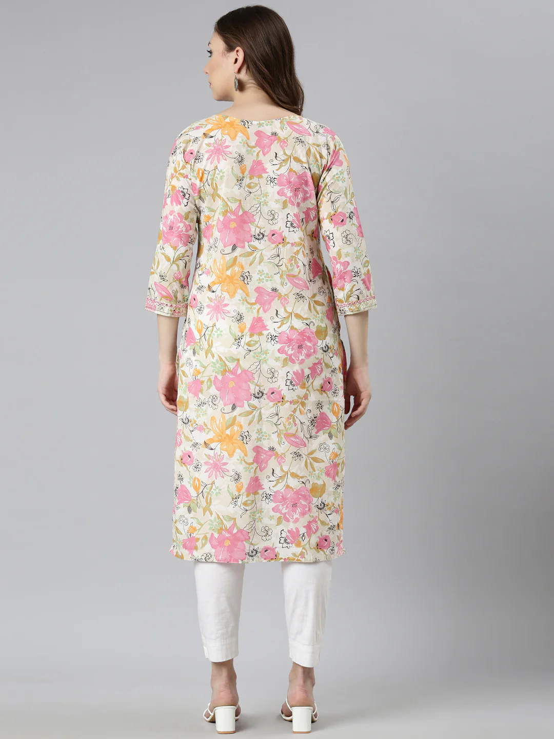 Neerus Pink Panelled Straight Floral Kurta - Image 3