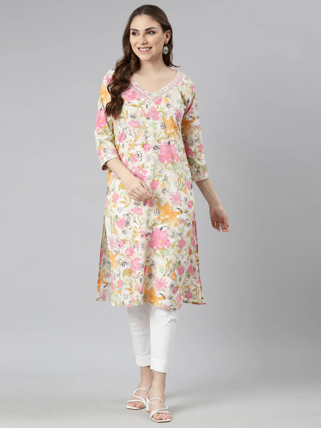 Neerus Pink Panelled Straight Floral Kurta - Image 4