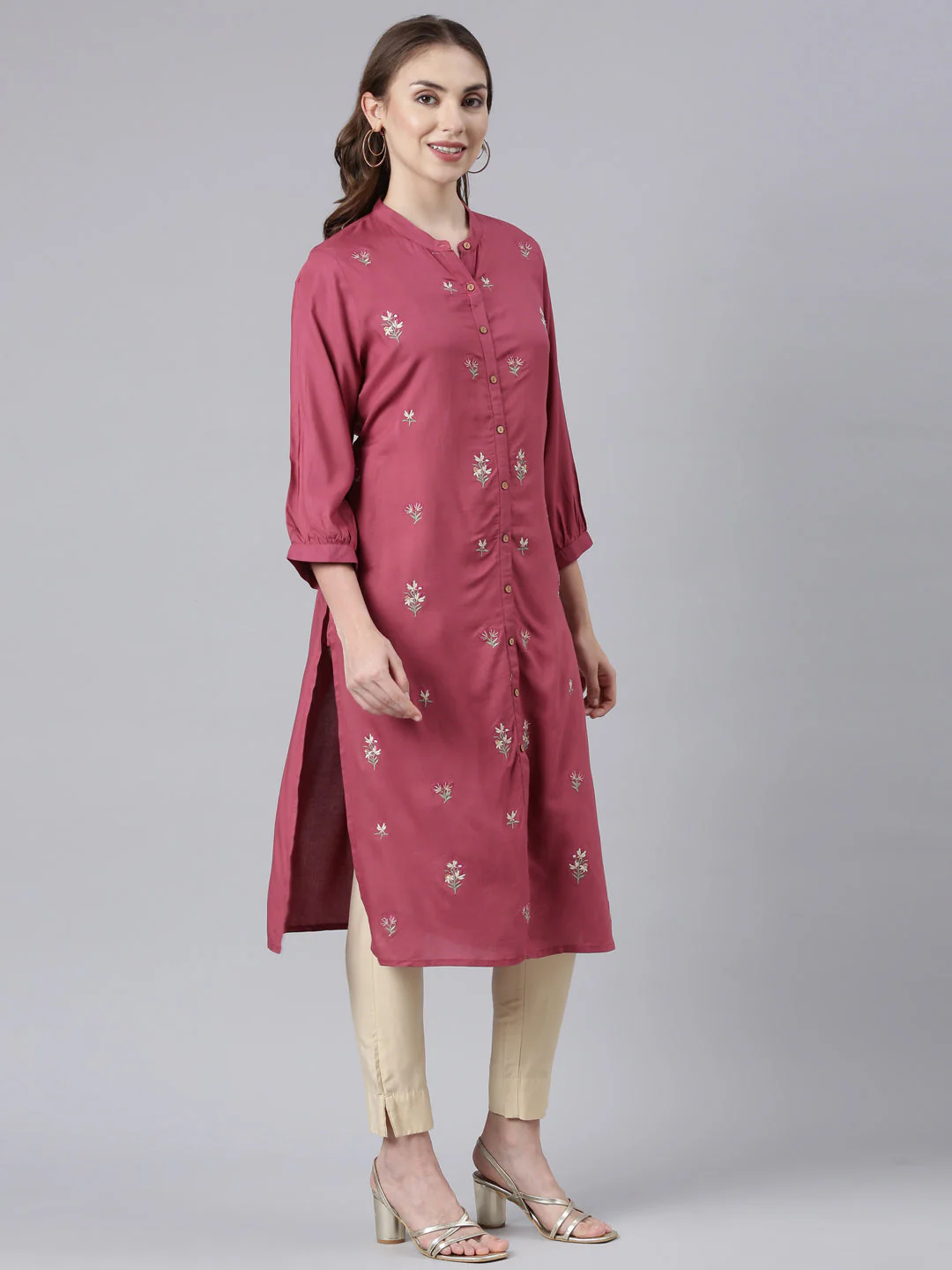 Neerus Pink Panelled Straight Floral Kurta - Image 3