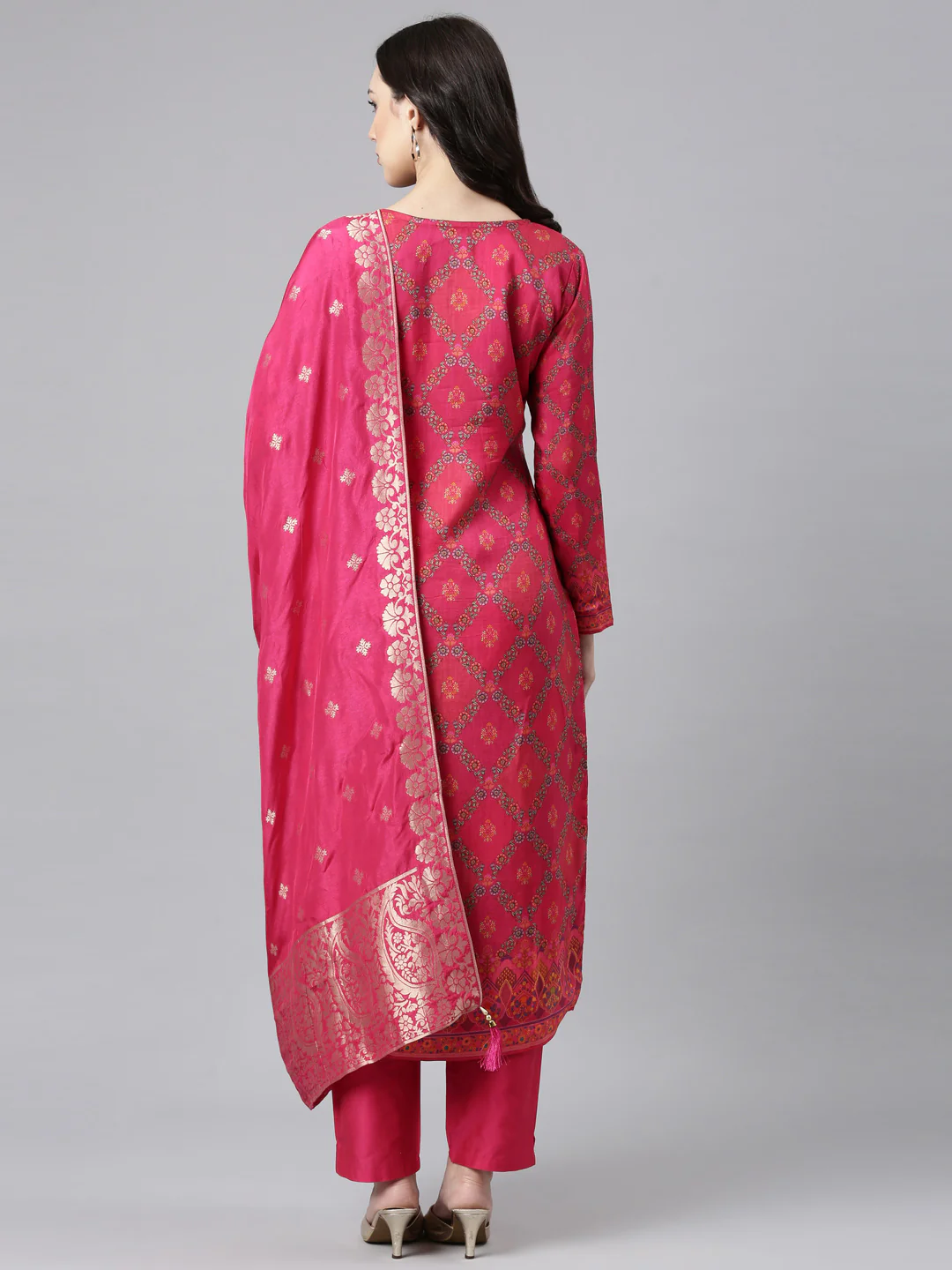 Neerus Pink Panelled Straight Kurta and Trousers With Dupatta - Image 3