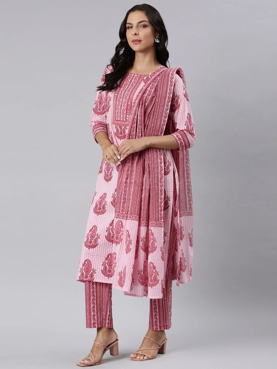 Neerus Pink Panelled Straight Printed Kurta And Trousers With Dupatta - Image 6