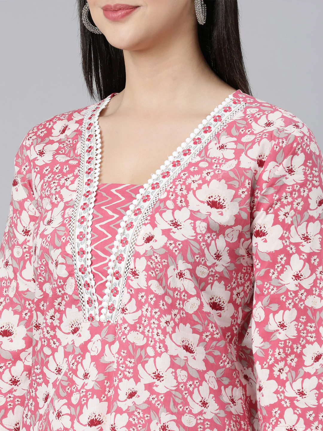 Neerus Pink Panelled Straight Printed Kurta And Trousers With Dupatta - Image 9