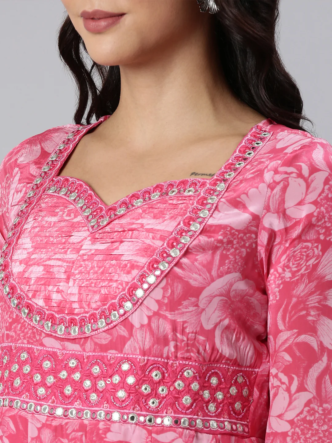 Neerus Pink Panelled Printed Kurta And Trousers With Dupatta - Image 5