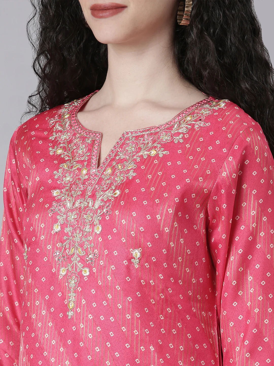 Neerus Pink Printed Straight Kurta and Trousers - Image 4