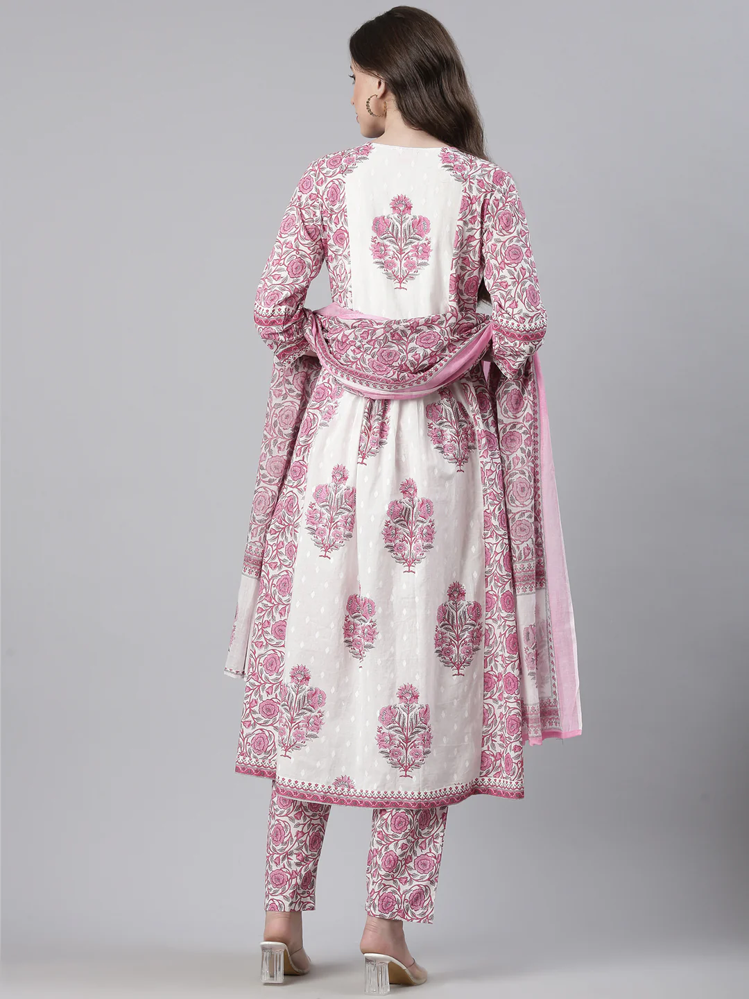 Neerus Pink Printed Straight Kurta and Trousers With Dupatta - Image 3