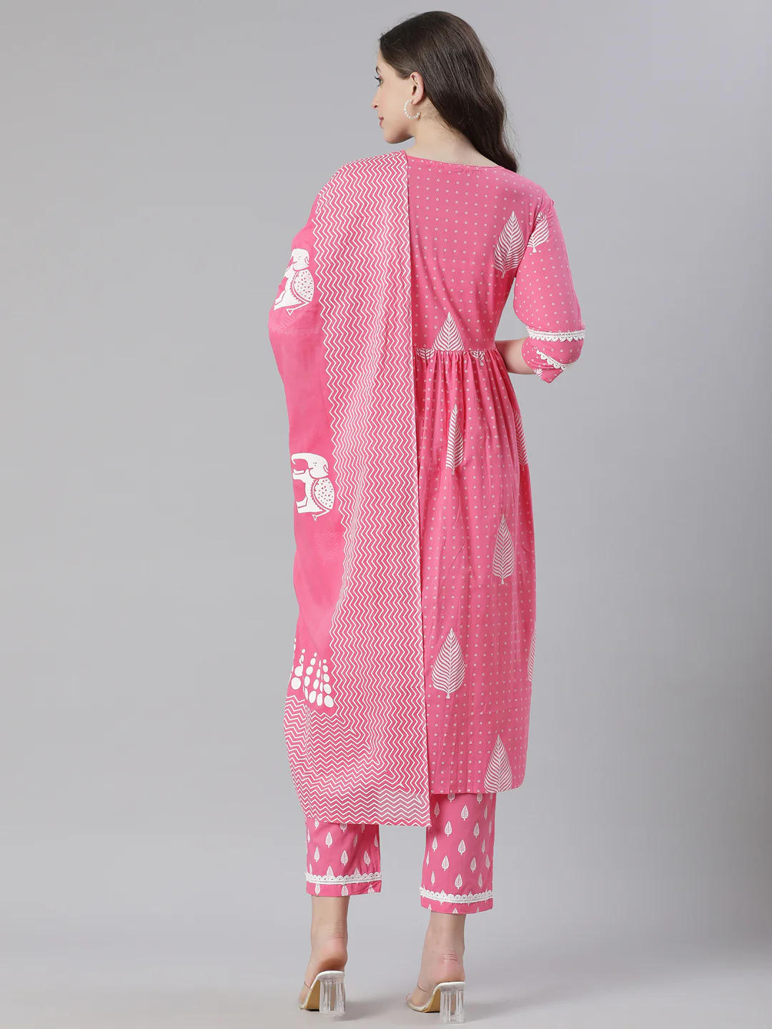 Neerus Pink Printed Straight Kurta and Trousers With Dupatta - Image 3