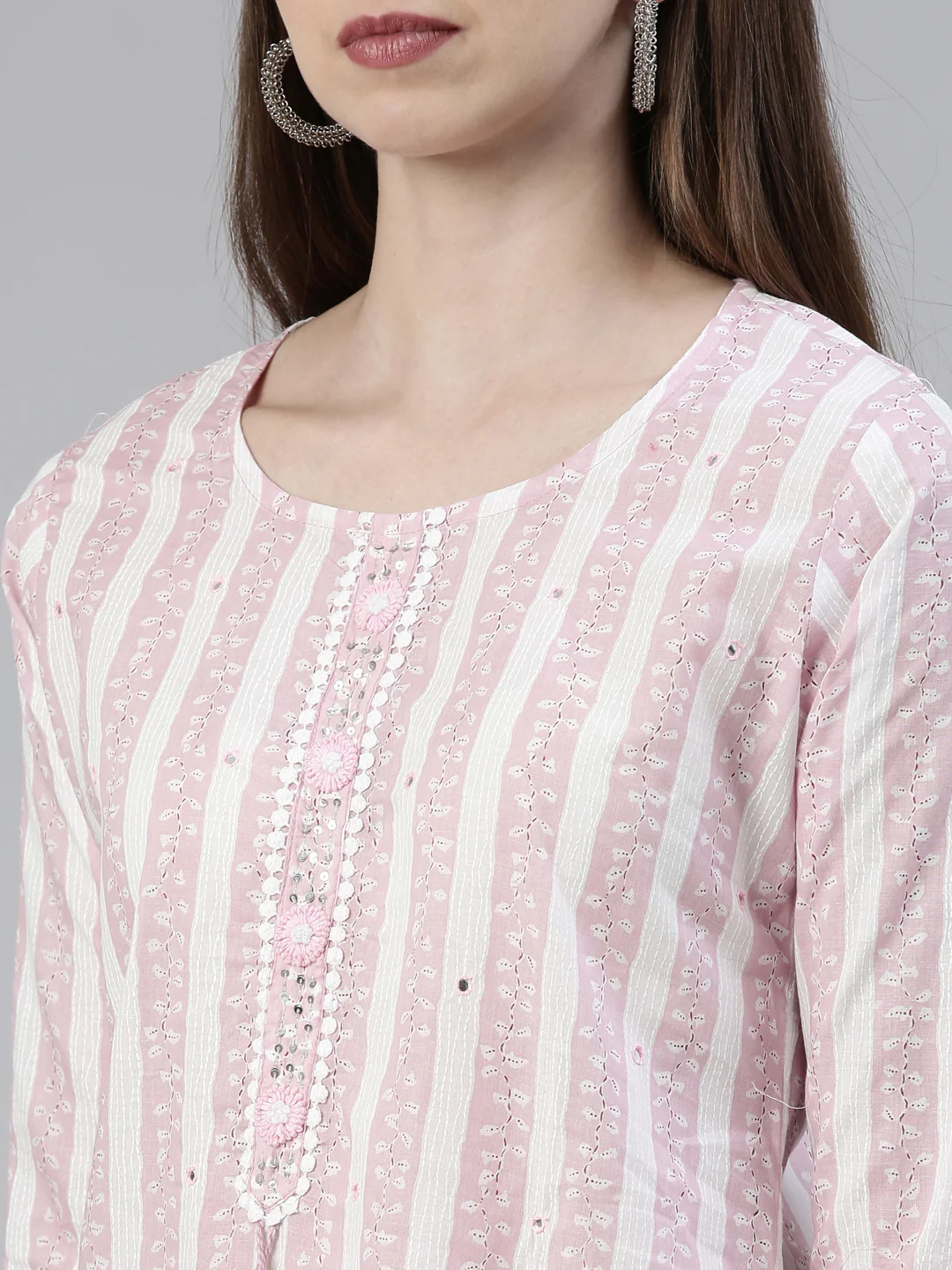 Neerus Pink Regular Knee Length Solid Kurta Solid Trousers With Dupatta - Image 4