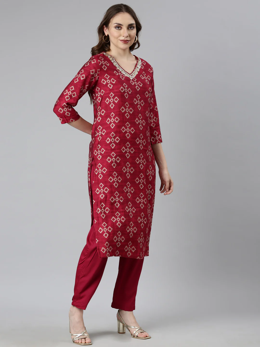 Neerus Pink Regular Straight Chevron Kurta And  Trousers With Dupatta - Image 2