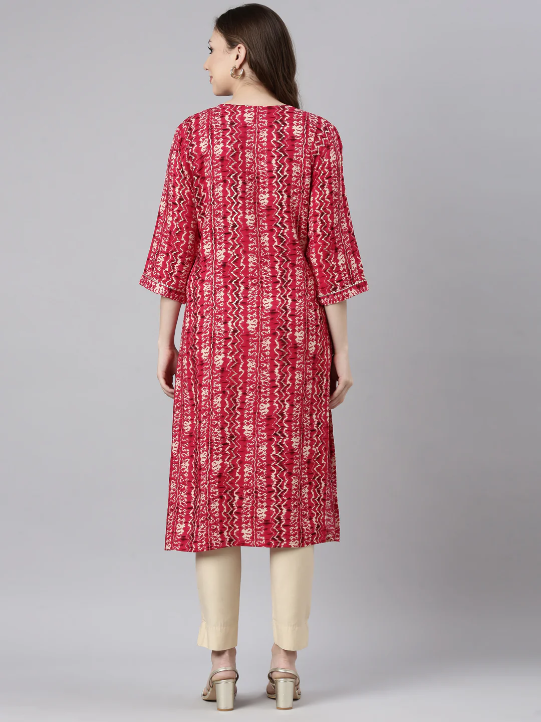 Neerus Pink Regular Straight Chevron Kurta - Image 3