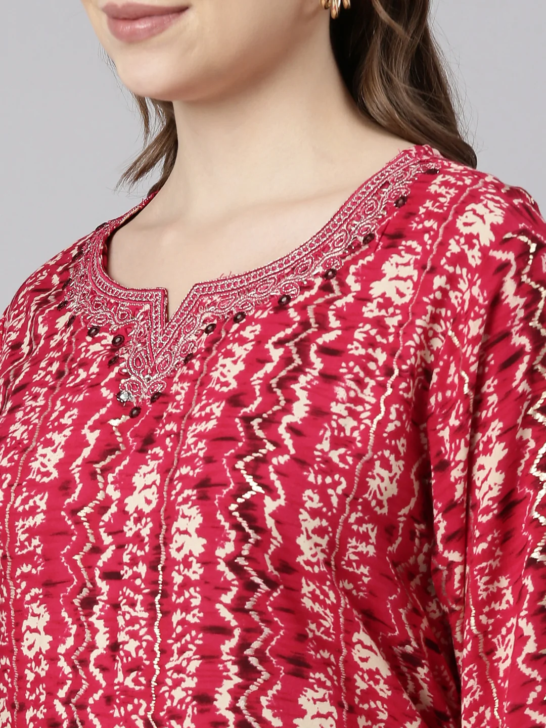 Neerus Pink Regular Straight Chevron Kurta - Image 4