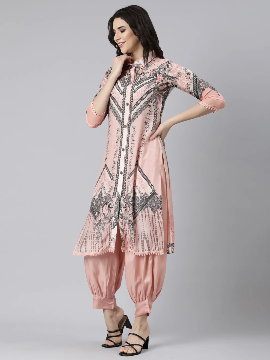 Neerus Pink Regular Straight Floral Kurta And  Salwar - Image 2
