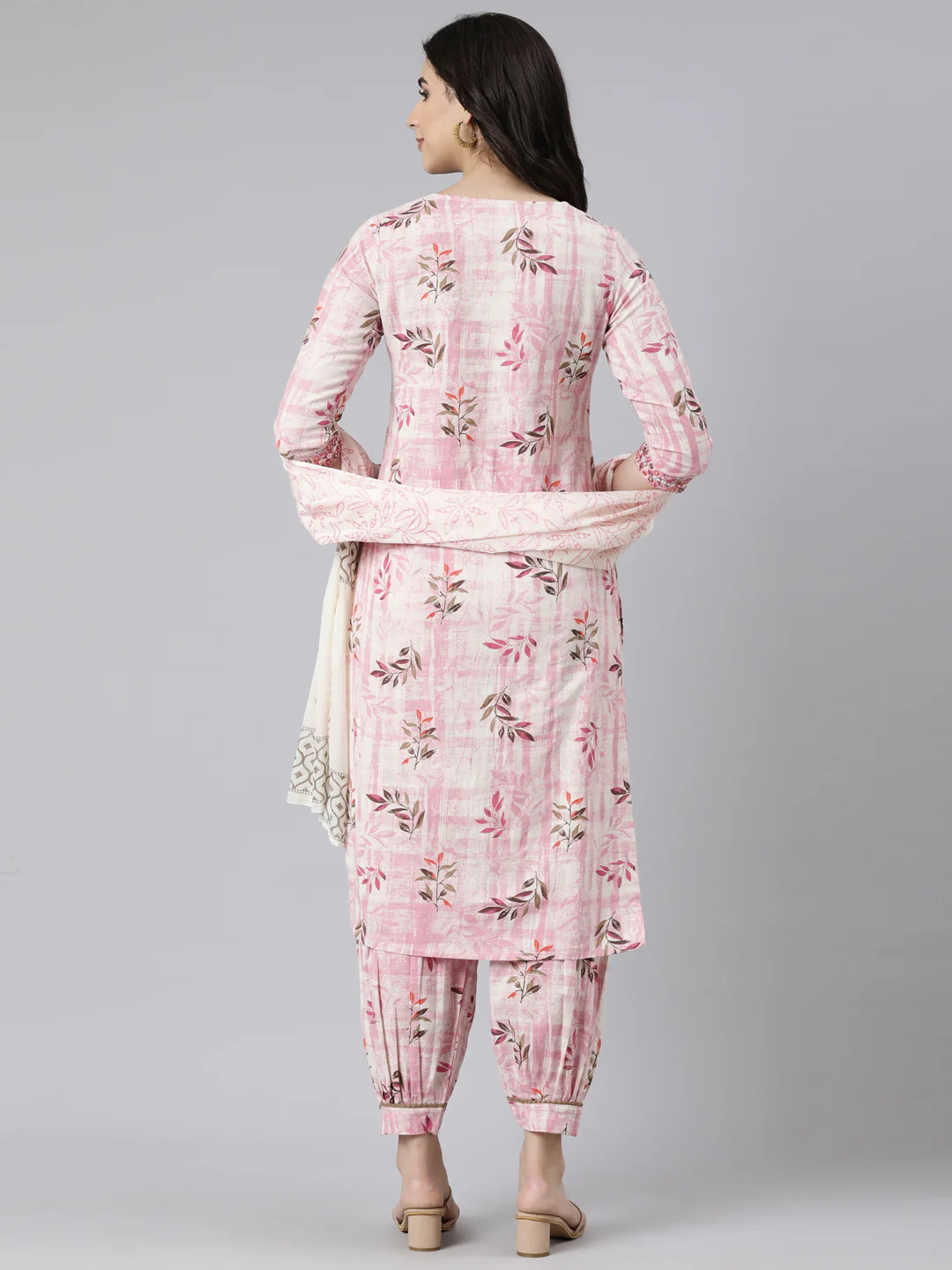 Neerus Pink Regular Straight Floral Kurta And Salwar With Dupatta - Image 3