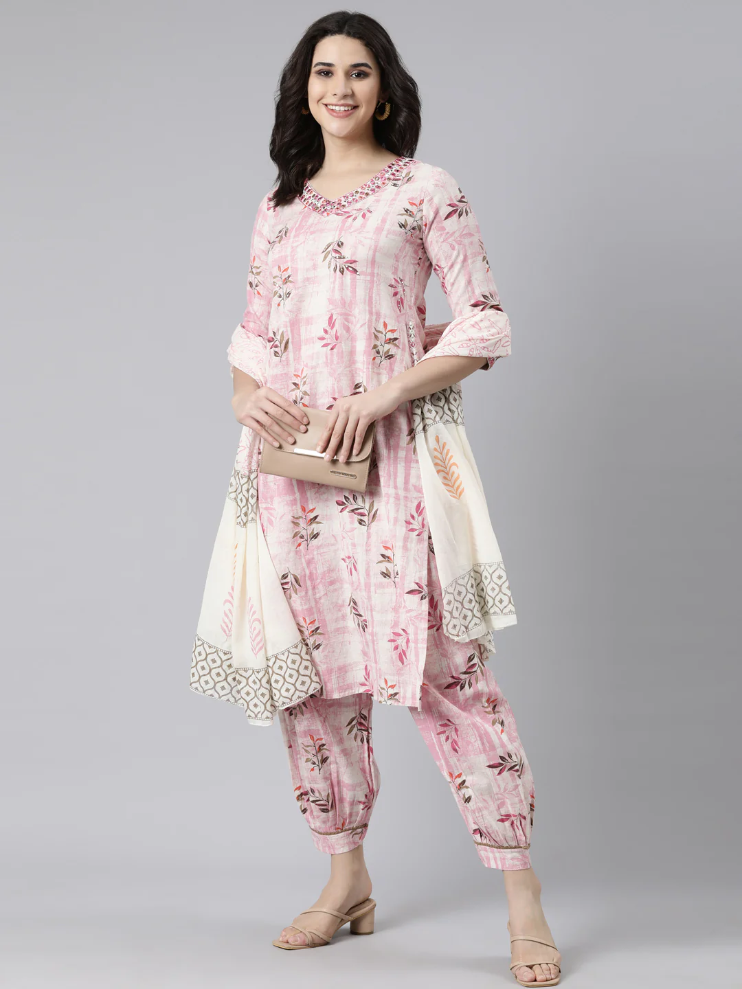 Neerus Pink Regular Straight Floral Kurta And Salwar With Dupatta - Image 4