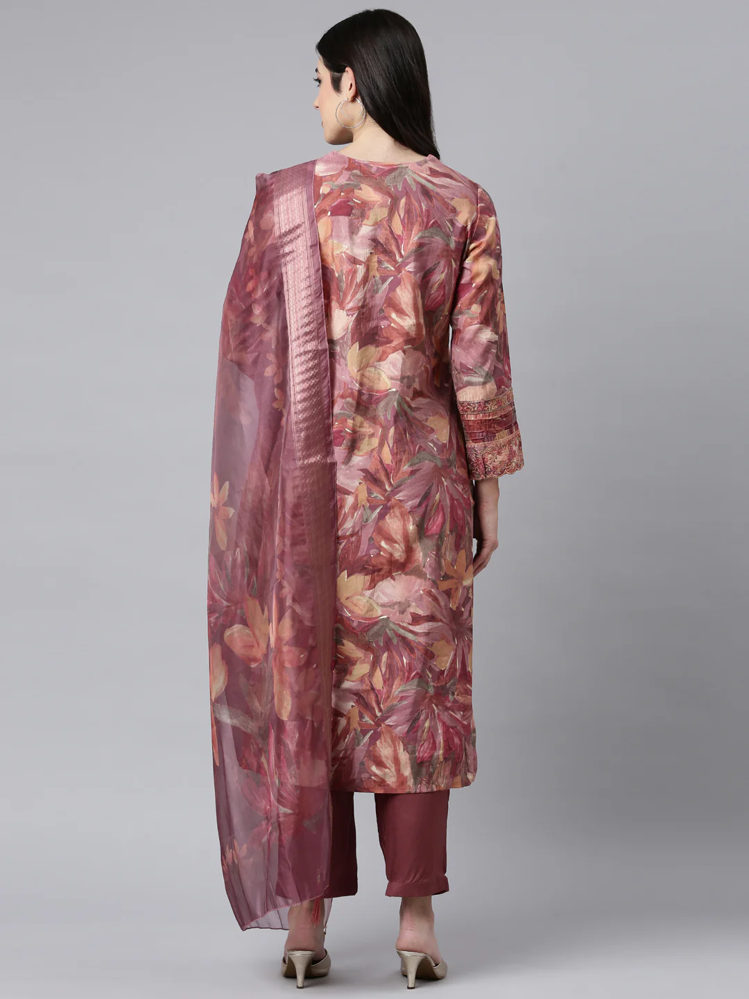 Neerus Pink Regular Straight Floral Kurta And Trousers With Dupatta - Image 3