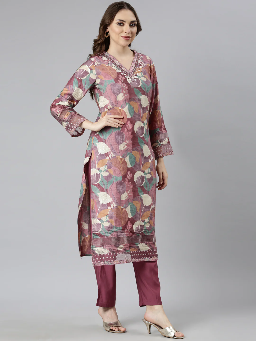 Neerus Pink Regular Straight Floral Kurta And Trousers With Dupatta - Image 2