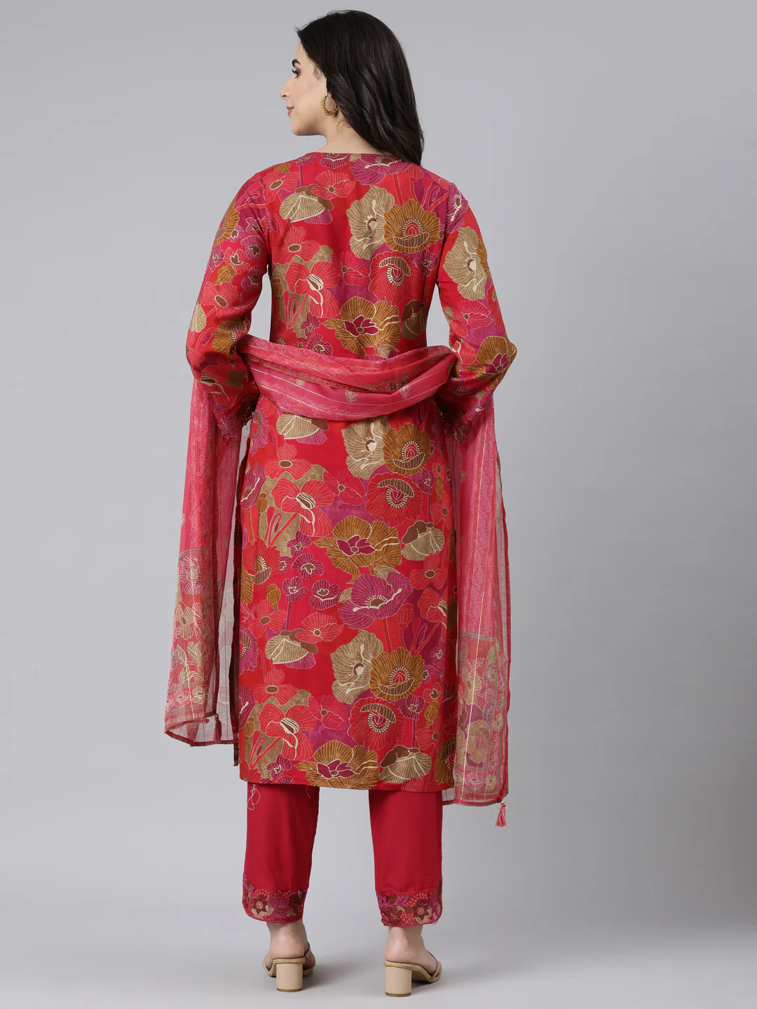 Neerus Pink Regular Straight Floral Kurta And  Trousers With Dupatta - Image 3