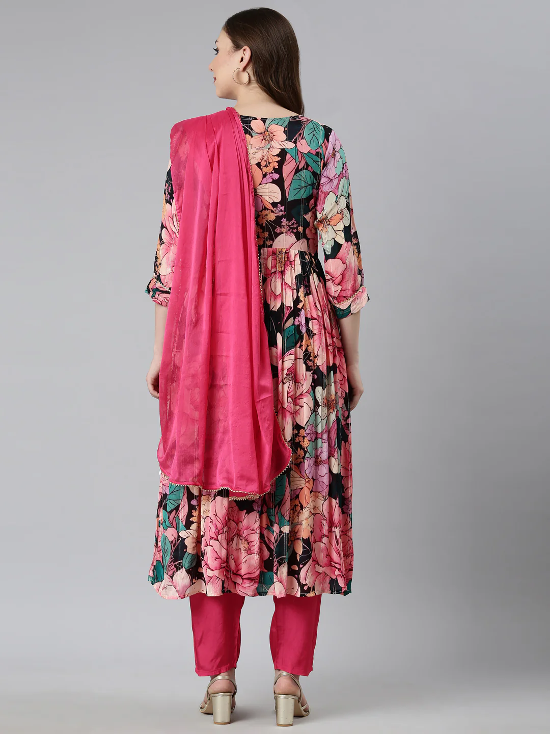 Neerus Pink Regular Straight Floral Kurta And Trousers With Dupatta - Image 3