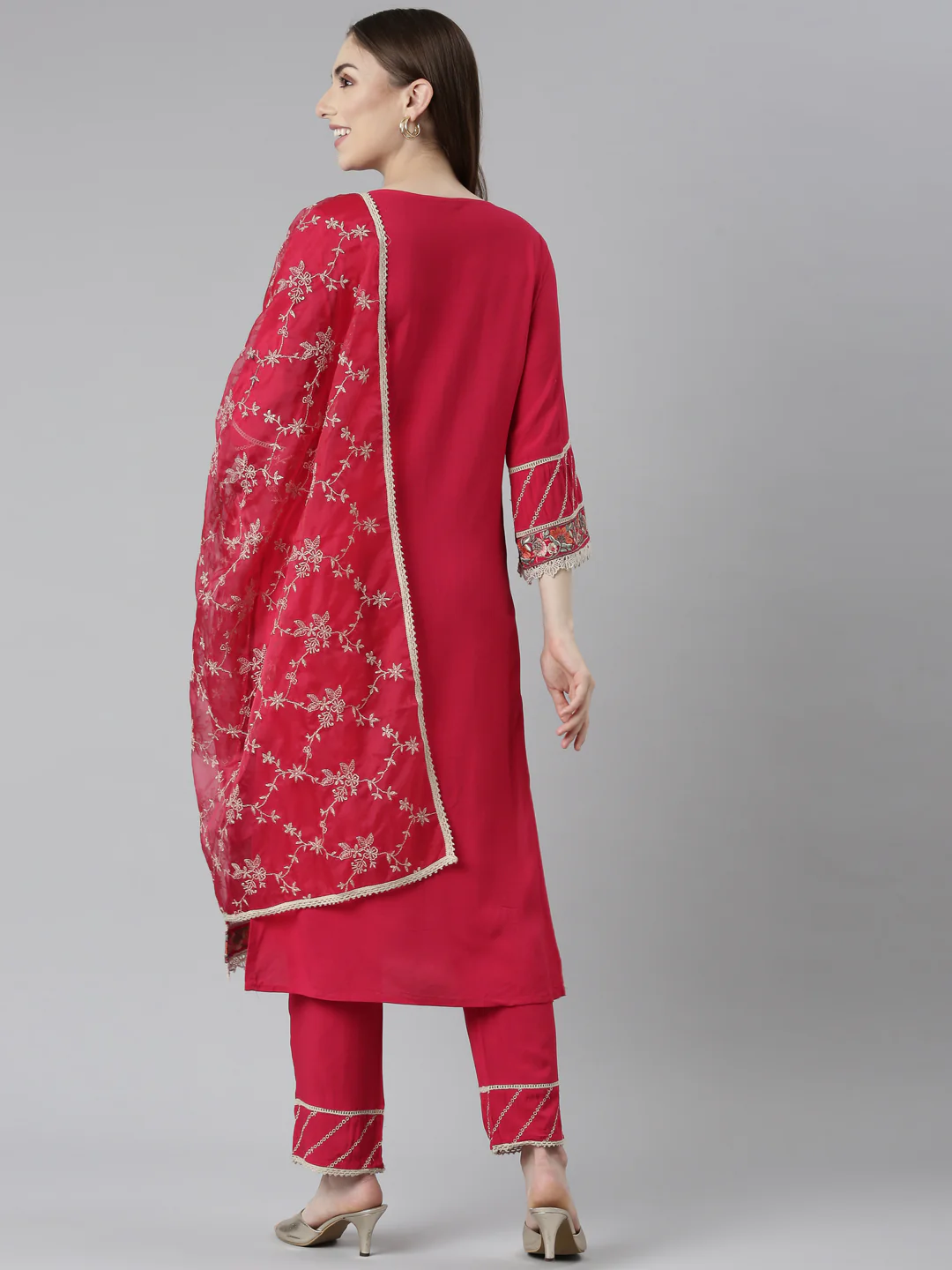 Neerus Pink Regular Straight Floral Kurta And Trousers With Dupatta - Image 3