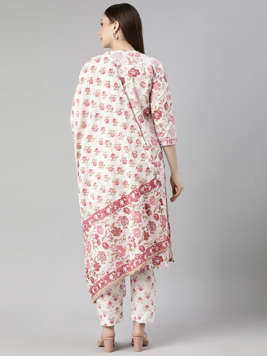 Neerus Pink Regular Straight Floral Kurta And Trousers With Dupatta - Image 3