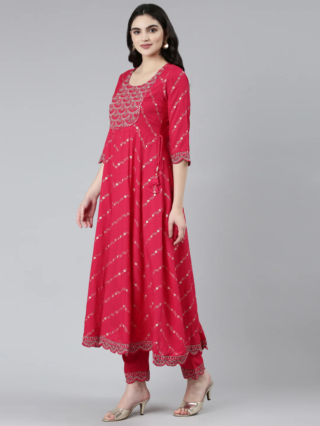 Neerus Pink Regular Straight Floral Kurta Sets And Trousers With Dupatta - Image 2