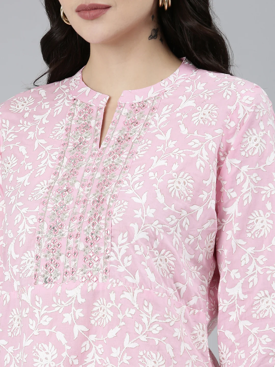 Neerus Pink Regular Straight Floral Kurta - Image 5