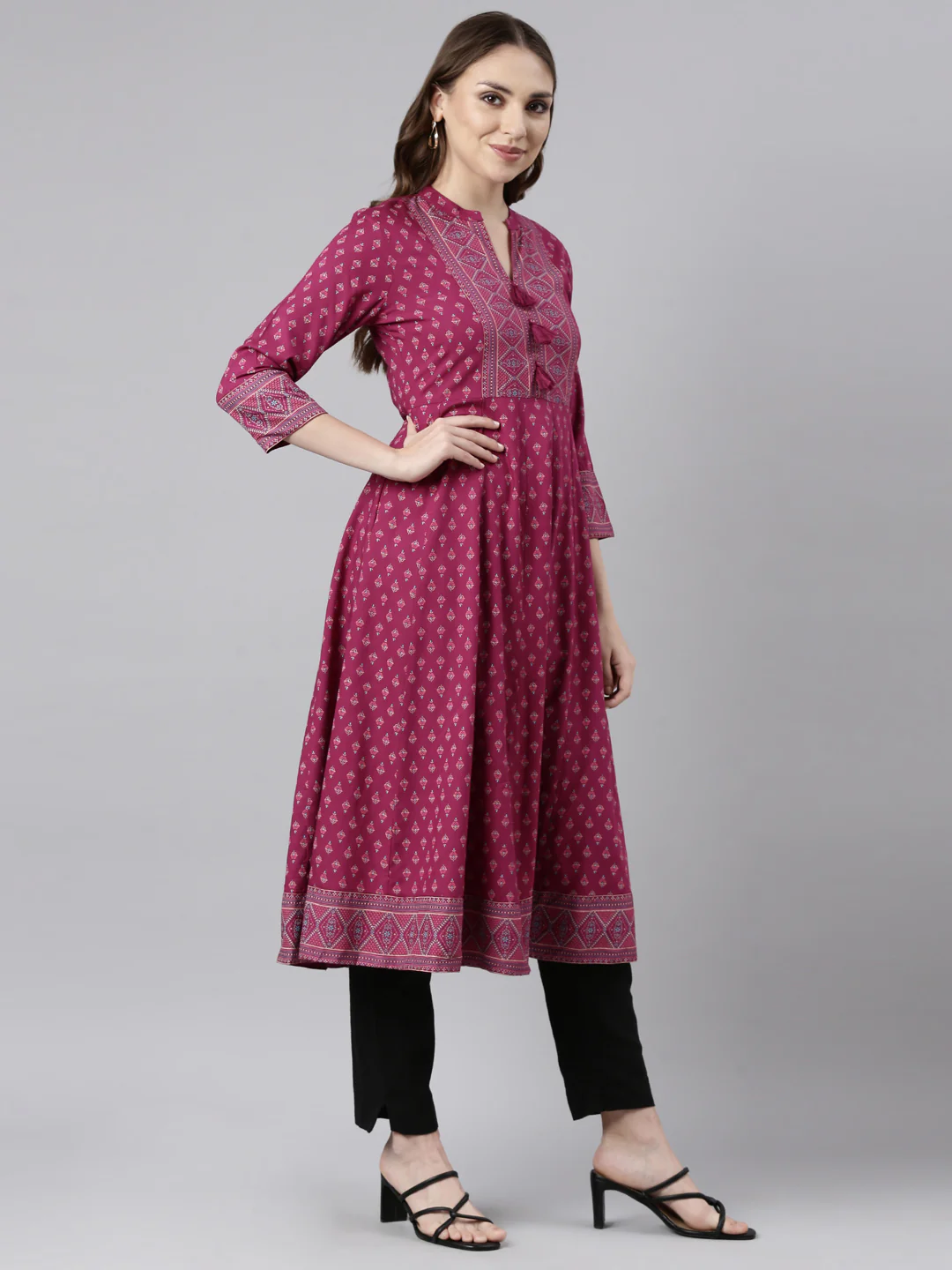 Neerus Pink Regular Straight Floral Kurta - Image 2