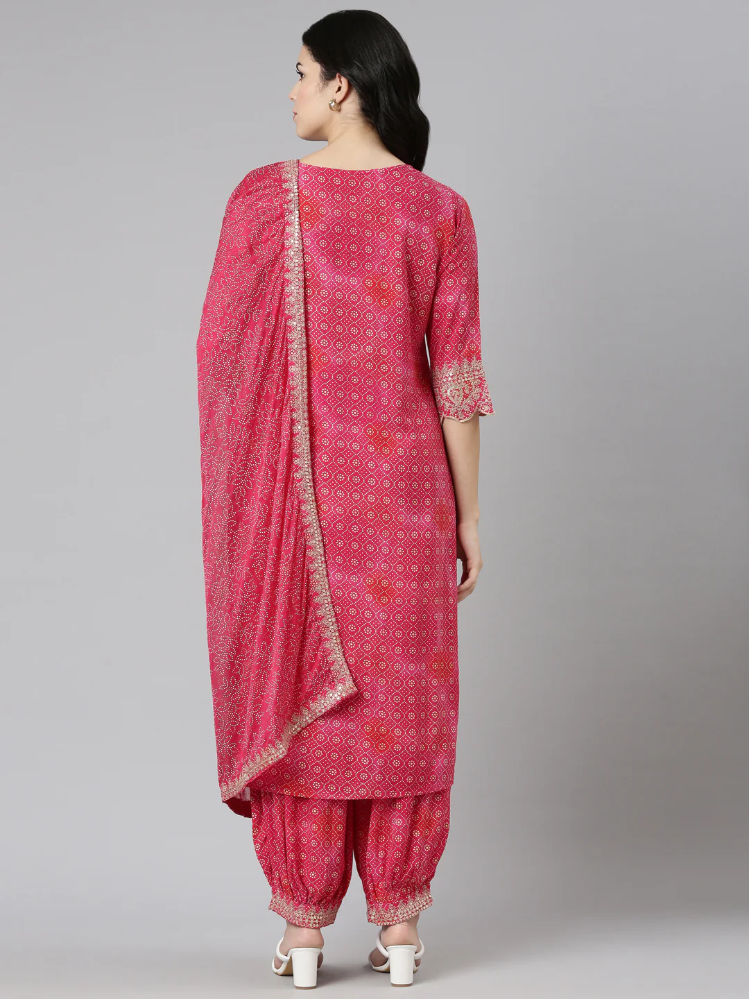 Neerus Pink Regular Straight Printed Kurta And Salwar With Dupatta - Image 3