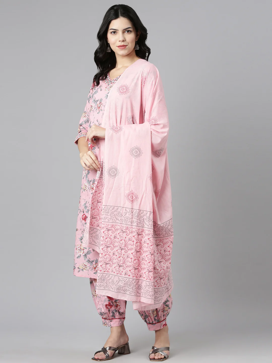 Neerus Pink Regular Straight Printed Kurta And Salwar With Dupatta - Image 5