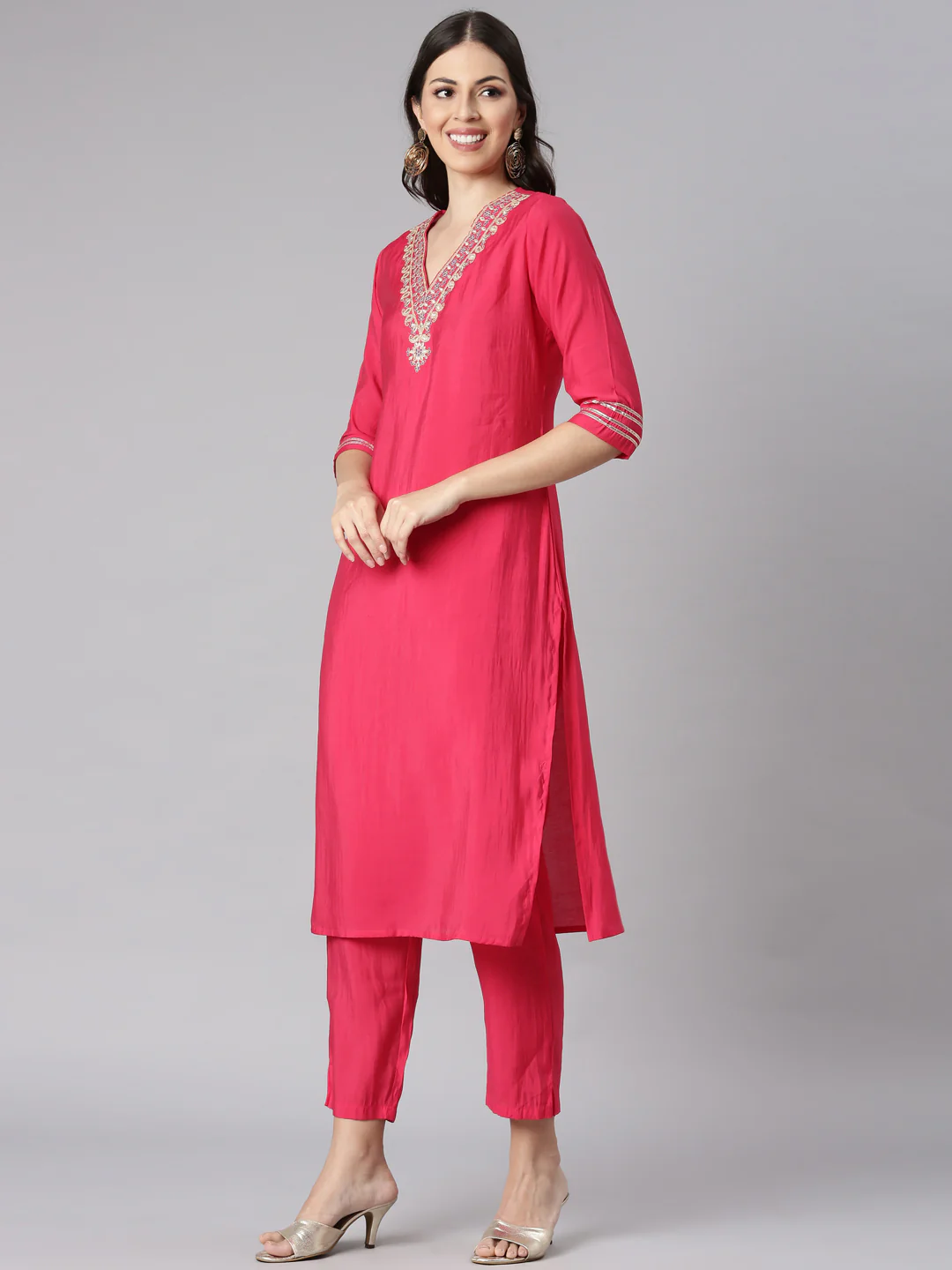 Neerus Pink Solid Straight Kurta and Trousers With Dupatta - Image 2