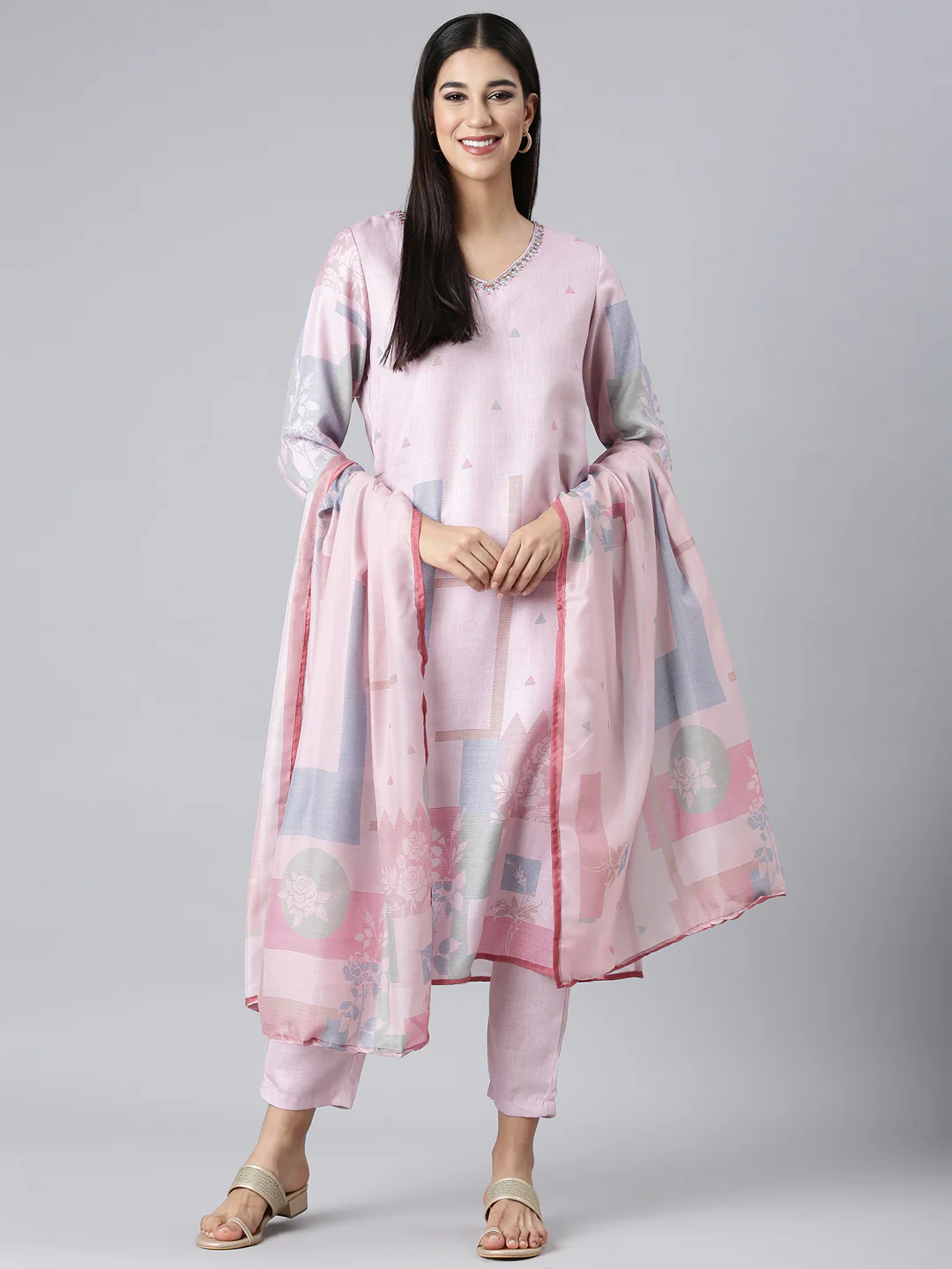 Neerus Pink Solid Straight Kurta and Trousers With Dupatta - Image 5